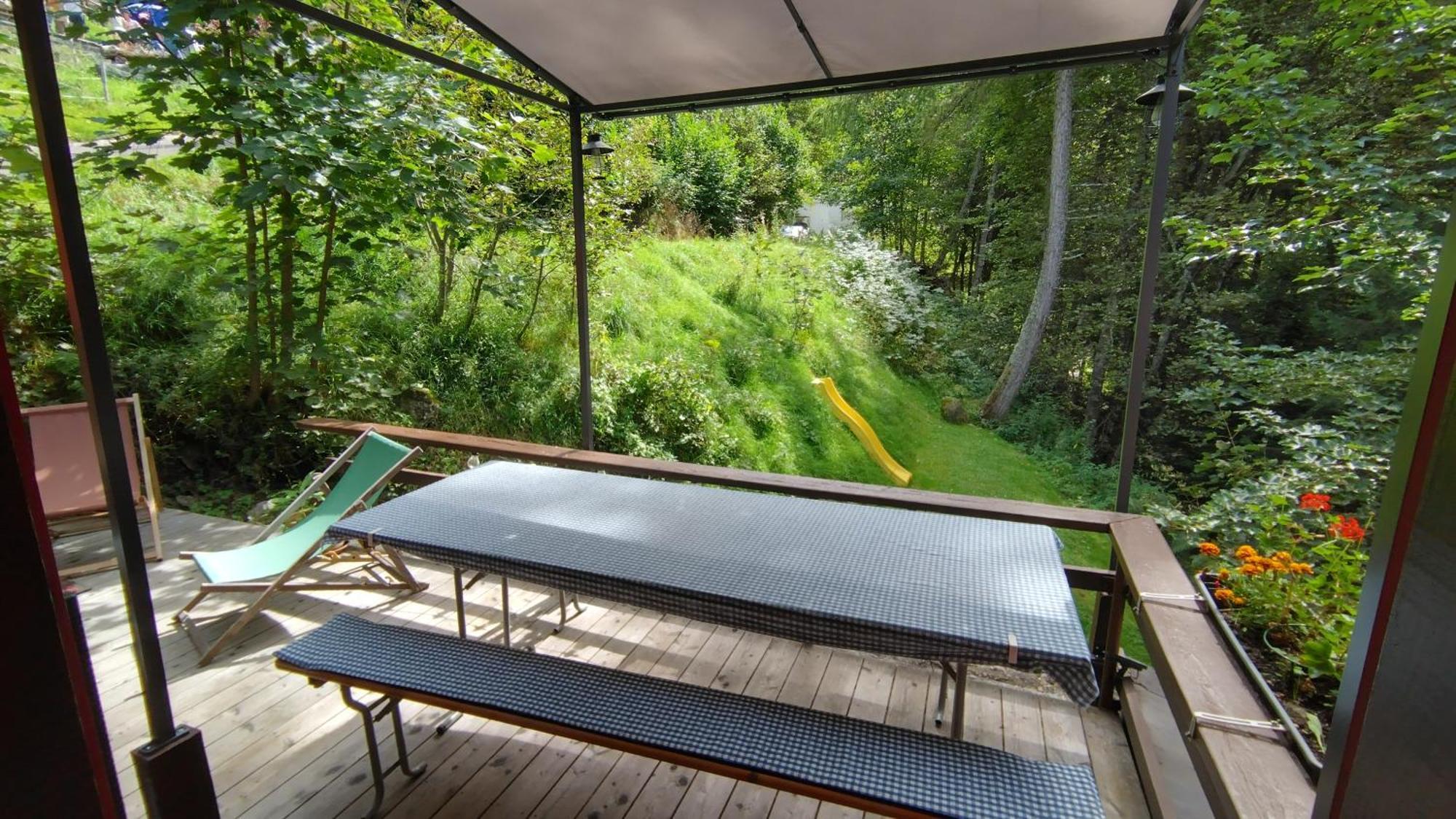 Petit Chalet Rustique Et Bucolique Bovernier Exterior photo